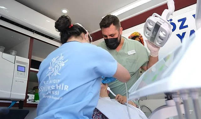 Aydın'da Mobil Diş Klinikleri Üç İlçede Yoğun İlgiyle Karşılandı