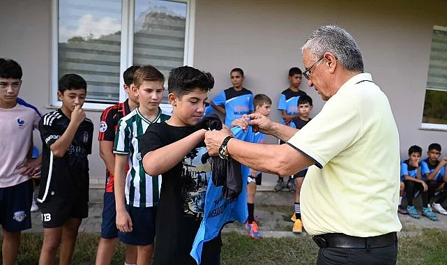 Başkan Topaloğlu'ndan Kemer Belediyesi Merkez SK'ya Moral ve Destek
