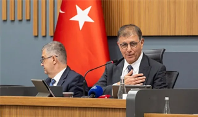 Başkan Tugay'dan Karabağlar Dönüşümü ve Çöp Sorunu İçin Ankara'ya Çağrı