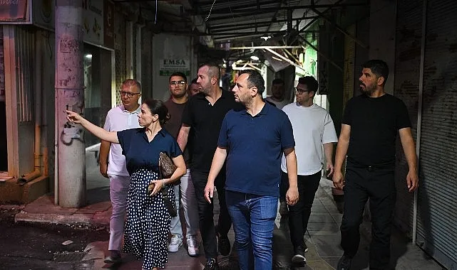 Bornova Çamdibi'nde Kapsamlı Altyapı ve Asfalt Çalışmaları Hız Kazanıyor