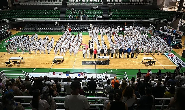 Bornova, Türkiye Taekwondo Federasyonu Siyah Kuşak Dan Sınavlarına Ev Sahipliği Yaptı