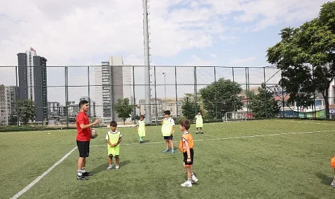 Çankaya Belediyesi ve Gençlerbirliği'nden Yaz Futbol Okulu İş Birliği