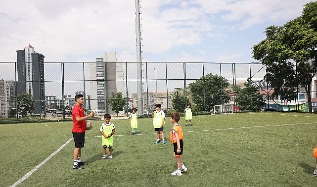 Çankaya Belediyesi ve Gençlerbirliği'nden Yaz Futbol Okulu İş Birliği