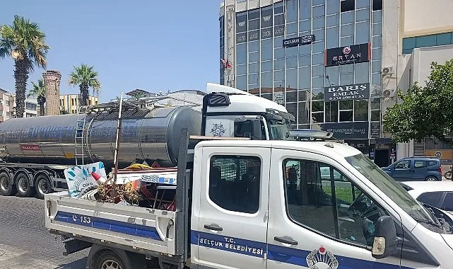 Efes Selçuk'ta Kaldırım İşgalleriyle Mücadele Devam Ediyor