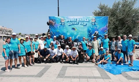 Foça'da Büyük Deniz Temizliği: 'İnsanlığın İzleri' Sergisi Açıldı