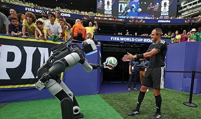 Hyundai'nin Atlas Robotu FIFA Dünya Kupası 2026 Sahnesinde İlk Kez Boy Gösterdi