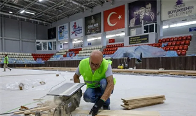 İzmir'in Sembol Tesisi Celal Atik Spor Salonu Baştan Sona Yenileniyor