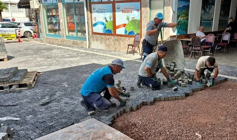 Kandıra'ya Modern Kent Meydanı Çalışmaları Hızla İlerliyor