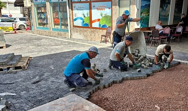 Kandıra'ya Modern Kent Meydanı Çalışmaları Hızla İlerliyor