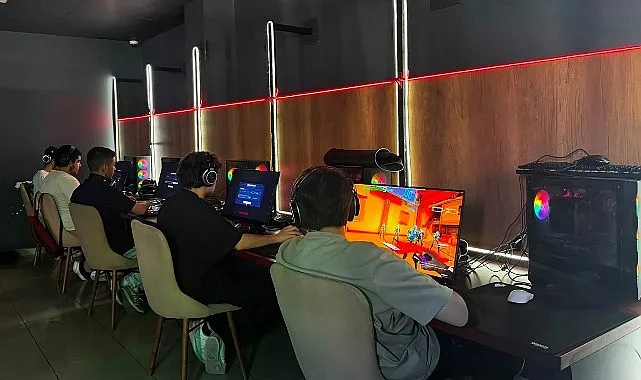 Keçiören'de 15 Temmuz Ruhu E-Spor Turnuvasıyla Dijital Arenada