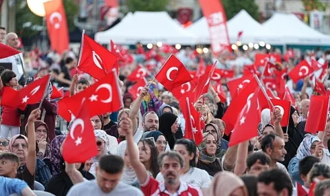 Kocaeli'de 15 Temmuz'un 10. Yılında Binlerce Kişi Milli İrade İçin Yürüdü