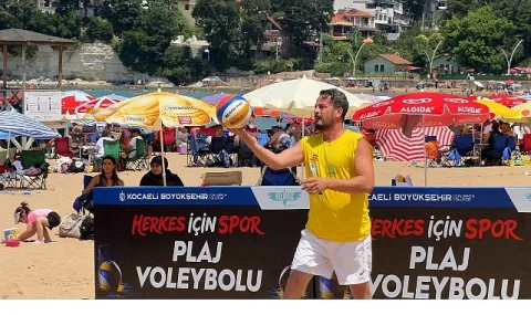 Kumcağız Sahili'nde Plaj Voleybolu Heyecanı: 88 Takım Yarıştı