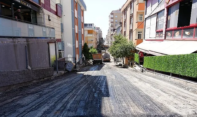 Maltepe Fındıklı Fırat Sokak'ta Kapsamlı Yol Yenilemesi Devam Ediyor