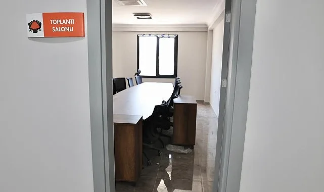 Menemen Belediyesi'nin Modern TIR Garajı Açılışa Gün Sayıyor