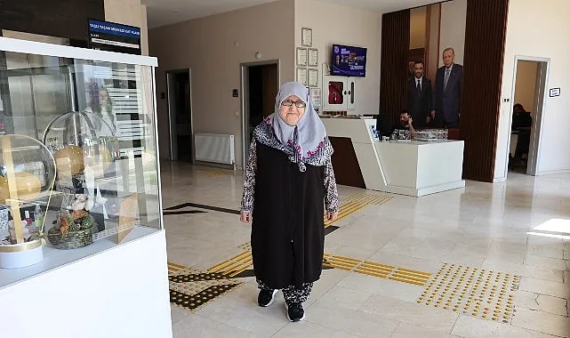 82 Yaşındaki Kayalı Yavuz, Parkinson'a Karşı Sporla Bastonunu Bıraktı