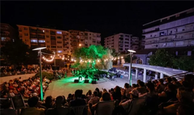 AASSM'de 'Gece Makamı' Konseri Zeytin Ağacının Gölgesinde Yankılandı