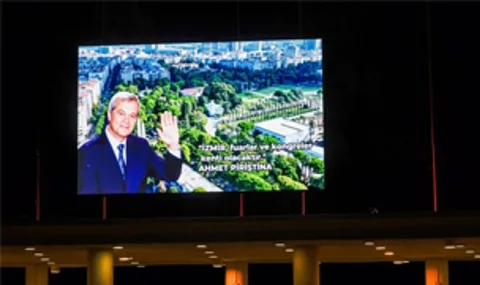 Ahmet Piriştina'nın Sözü Kültürpark'ta LED Ekranla Yaşatılıyor