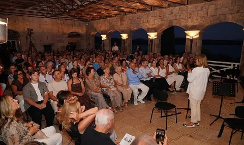 Ayvalık AIMA Müzik Festivali Cunda Adası'nda Sanat Coşkusunu Başlattı