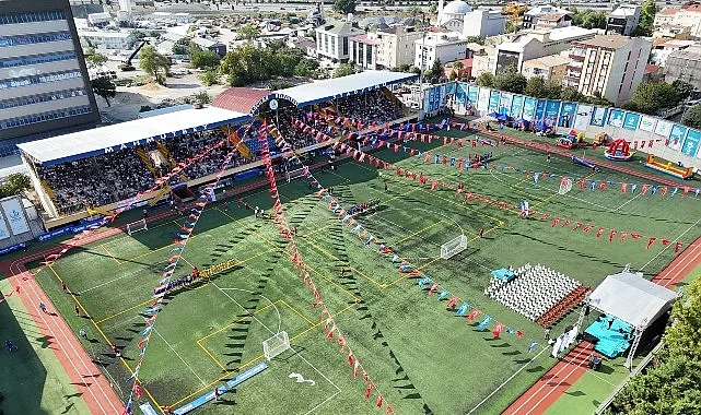 Bağcılar'da Mahallenin Yıldızları ve Yaz Okulu Programları Coşkulu Törenle Sona Erdi