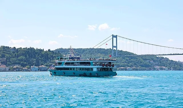 Bayrampaşa'da Yüzlerce Çocuk İçin Boğaz Turu Eşliğinde Sünnet Şöleni