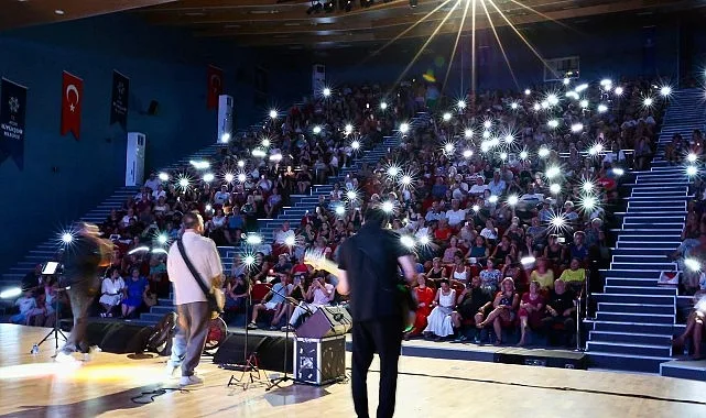 Didim'de Yaz Konserleri Kapsamında Gece Yolcuları Sahne Aldı