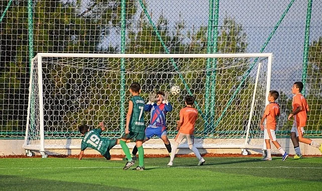 Feyyaz Alptuğ Memişoğulları Anısına Futbol Turnuvası Coşkuyla Bitti