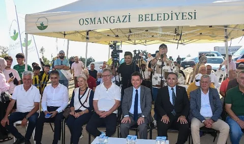 Feyyaz Alptuğ Memişoğulları Anısına Osmangazi'de Dostluk Turnuvası Başladı