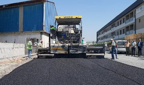 Gaziemir Belediyesi'nden Yol Atağı: İlçeye 4 Bin 470 Ton Asfalt Seriliyor