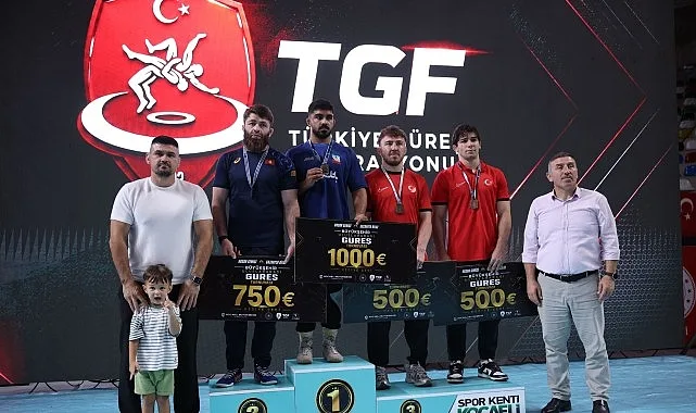 Hasan Gemici-Gazanfer Bilge Güreş Turnuvası'nda İlk Gün Heyecanı