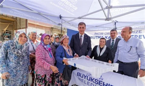 İzmir Büyükşehir'den İncir Üreticisine Kerevet Desteği: İlk Durak Tire ve Torbalı