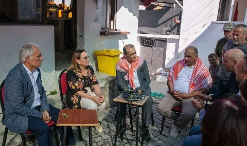 İzmir Büyükşehir'den Payamlı Bardacık Üreticisine Destek Eli