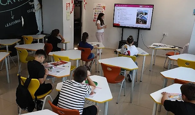 Kartepe Genç Akademi Yaz Kursları Yoğun İlgiyle Sürüyor