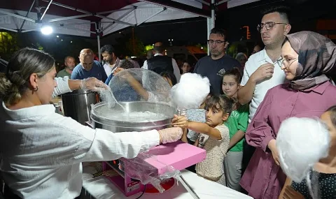 Keçiören Açık Hava Sinema Günleri 'Gülen Gözler'le Perde Açtı