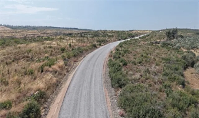 Kınık'ta Beş Mahalleyi Bağlayan 12,5 Kilometrelik Yol Ağı Modernize Edildi