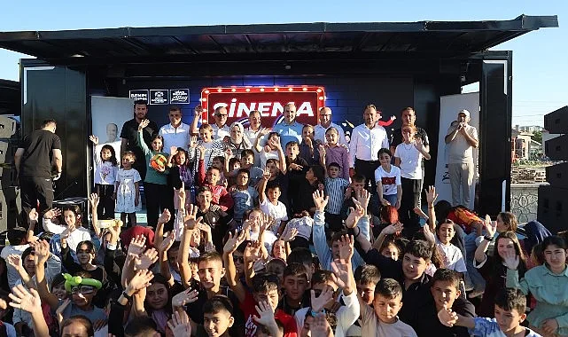 Konya Büyükşehir'den 100 Mahalleye Sinema ve Çocuk Şenliği: 80 Bin Katılımcı