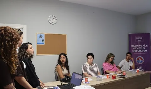 Maltepe SEDEM'de Dijital Denge Atölyesi: Sosyal Medya Etkileri Masaya Yatırıldı