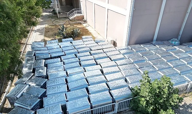 Narlıdere Belediyesi Çevre Temizliği İçin 200 Yeni Çöp Konteyneri Dağıttı