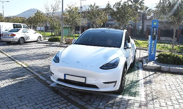 Narlıdere Belediyesi Şarj İstasyonları 5 Bin Kullanıcıyı Aşarak Çevreye Katkı Sağladı