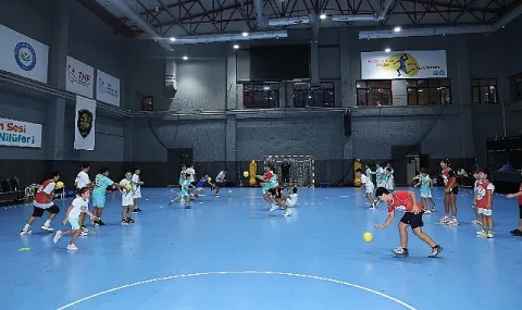 Nilüfer'de Hentbol Akademisi Faaliyete Geçti: Genç Yetenekler Yetişecek