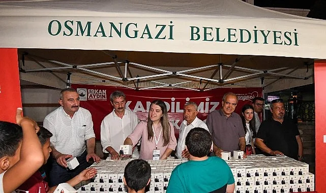 Osmangazi Belediyesi Mevlit Kandili'nde Geleneksel Simit İkramı Düzenledi