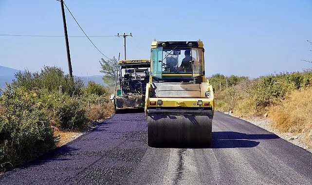 Seferihisar'da Asfalt ve Üstyapı Çalışmaları Teos Caddesi'nde Devam Ediyor