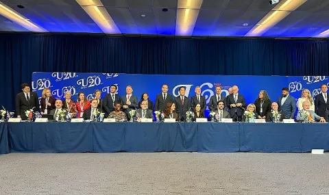 Başkan Altay, New York'ta Dünya Belediyelerini COP31 Antalya'ya Çağırdı