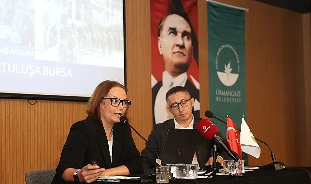 Bursa'nın Kurtuluşunun 104. Yılı Osmangazi'de Tarihi Söyleşiyle Anıldı