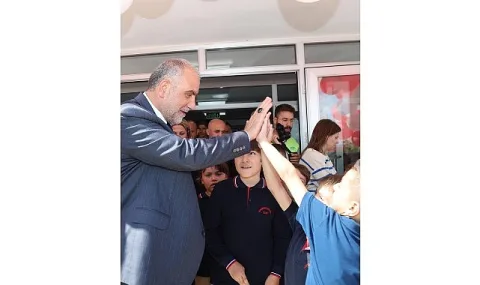 Canik'ten Birinci Sınıf Öğrencilerine Kapsamlı Çanta ve Kırtasiye Desteği