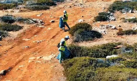 Didim Belediyesi ve Plogging Grubu, Dünya Temizlik Günü'nde Kulakçı Koyu'nu Temizledi