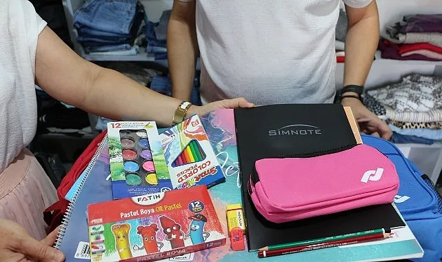 Edremit Belediyesi'nden 500 Öğrenciye Kırtasiye Desteği Başladı