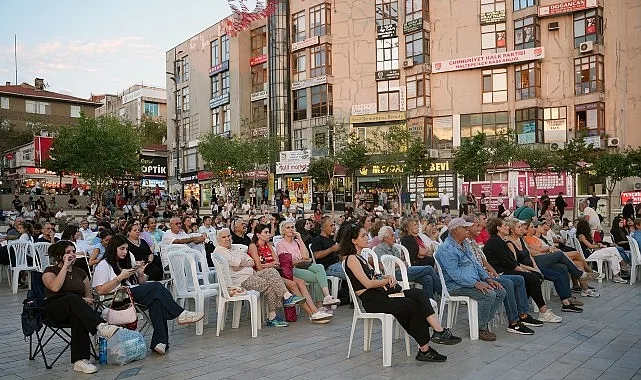 Filenin Sultanları Yarı Finalde: Maltepe'de Dev Ekranda Büyük Coşku