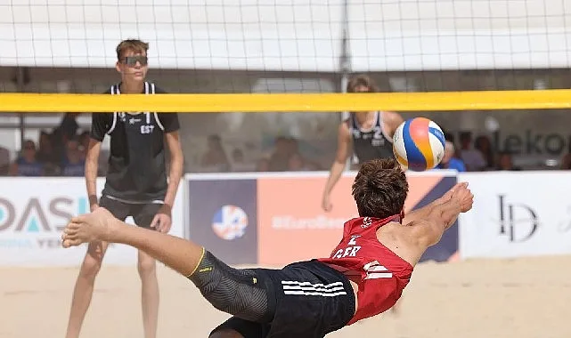 Foça'da CEV U18 Plaj Voleybolu Şampiyonası'nda Yarı Finalistler Netleşti