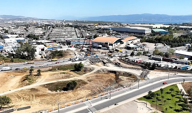 Gebze Millet Bahçesi Kavşağı Trafik Yükünü Azaltacak Çalışmalar Hızlandı