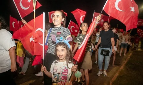 Güzelbahçe'de 30 Ağustos Zafer Bayramı'nın 104. Yıl Dönümü Coşkusu